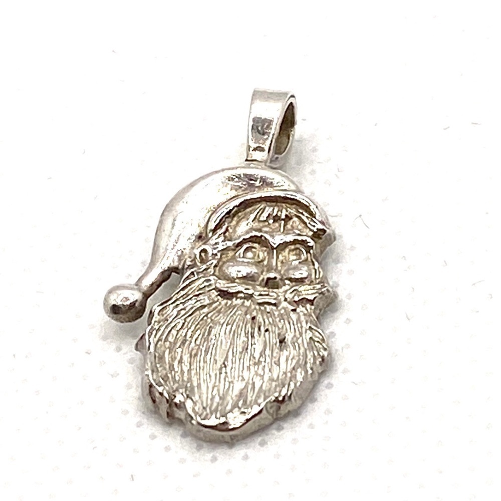 Sterling Santa Charm Pendant Vintage 2.37 g